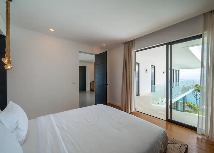 Namaskar - Iconic 5br Cliff - 180° Ocean View *